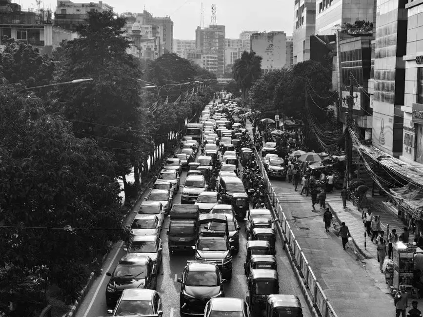 2. How loud the street really is at different hours (Image Credits: Pexels)