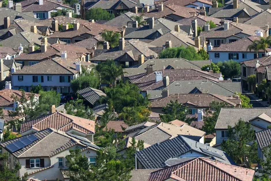 2. Listings Are Quietly Piling Up Again (Image Credits: Pexels)