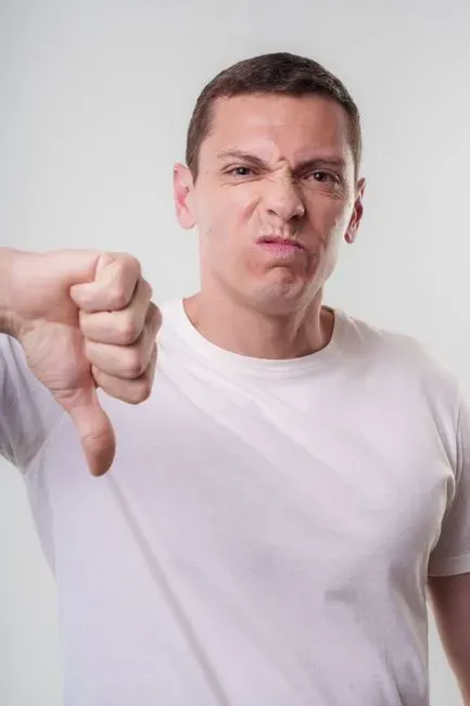 4. Expressing Contempt Through Mockery, Sarcasm, or Disgust (Image Credits: Pexels)