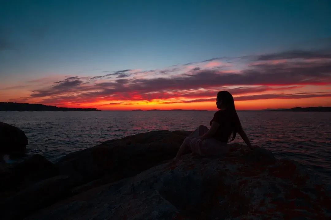 7. Take Mindful Pauses During the Day (Image Credits: Unsplash)