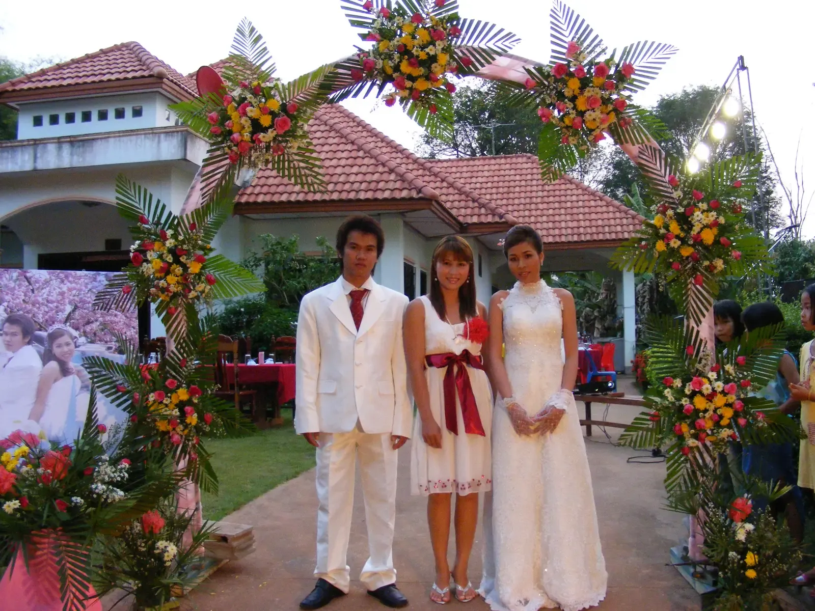 Marry Early and Marry on Schedule (Self-photographed, <a href="https://commons.wikimedia.org/w/index.php?curid=6265883" target="_blank" rel="noopener">Public domain</a>)
