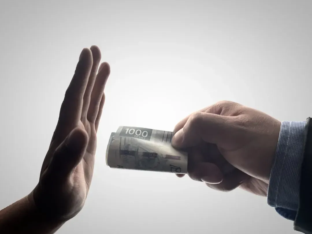 Financial Secrecy as a Form of Relationship Betrayal (Image Credits: Unsplash)