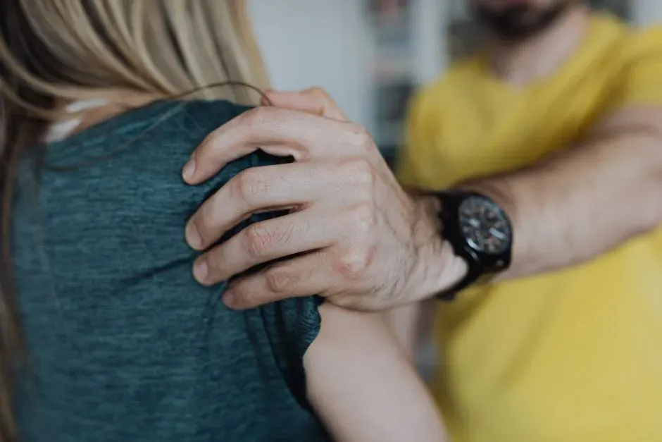 5. "You're Worthless" or Direct Name-Calling (Image Credits: Pexels)