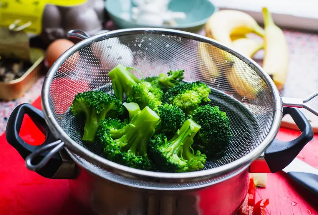 Boiling Vegetables Instead of Using Gentler Methods (Image Credits: Unsplash)