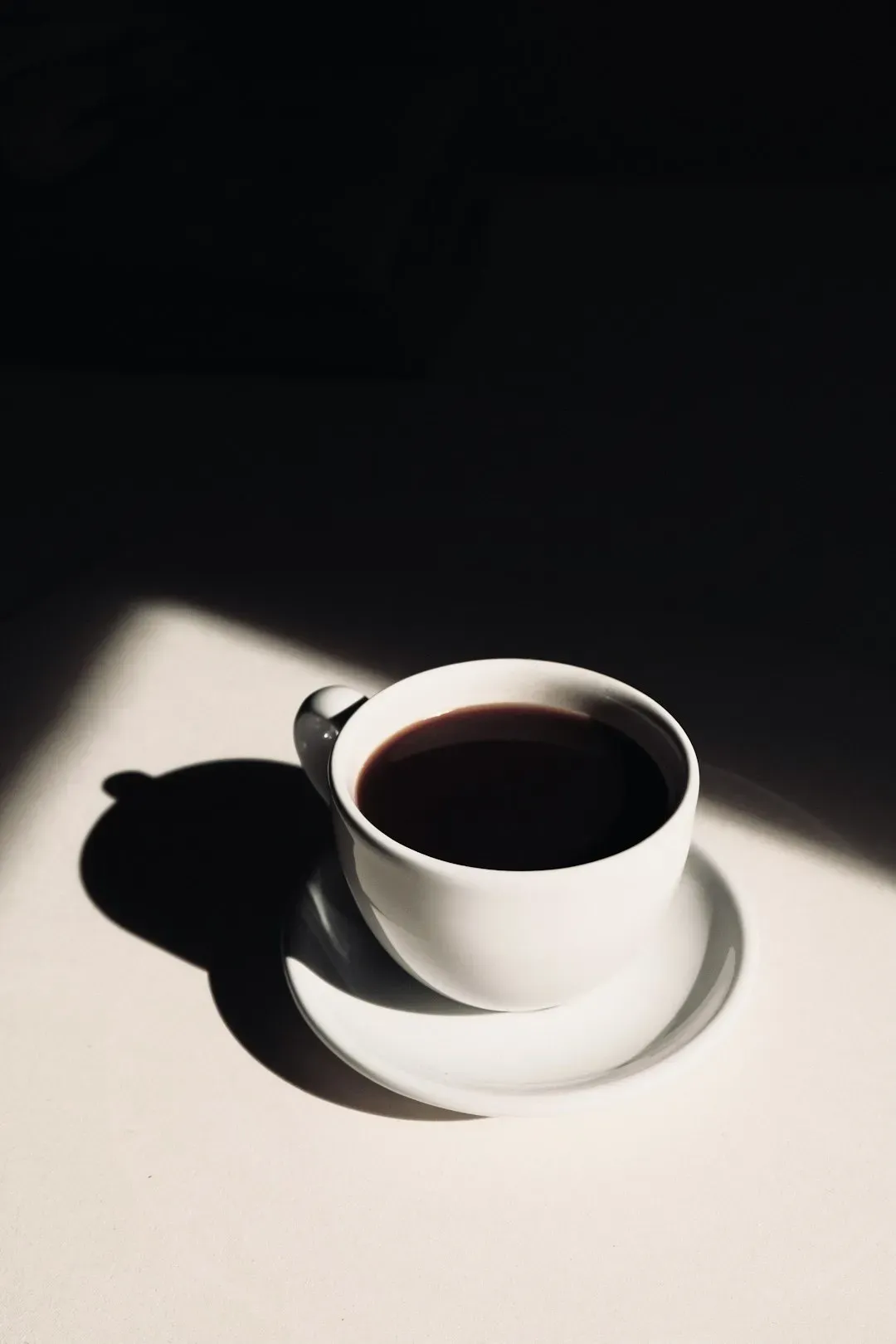 That Afternoon Coffee Is Costing You Sleep Tonight (Image Credits: Unsplash)