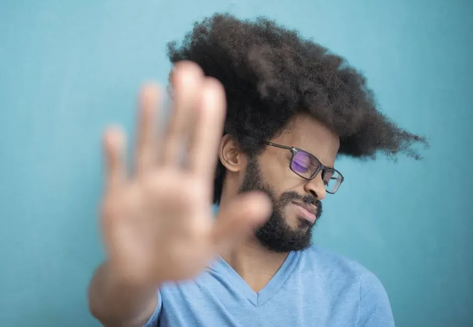 4. Refusing to Take Responsibility (Image Credits: Pexels)