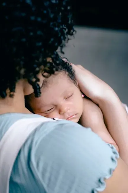 5. Attachment Style With Caregivers (Image Credits: Pexels)