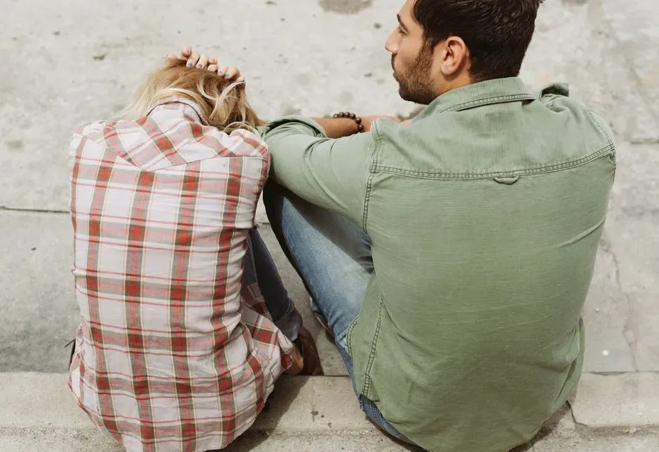 10. "You're Crazy" or Dismissing a Partner's Reality (Image Credits: Pexels)