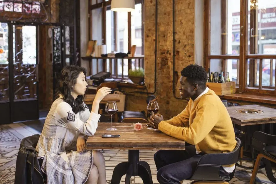 3. The Shift in His Voice When He's Talking to Her Versus Everyone Else (Image Credits: Pexels)