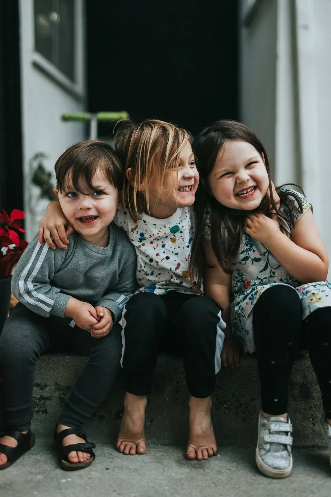 8. Withholding praise or only praising outcomes (Image Credits: Unsplash)