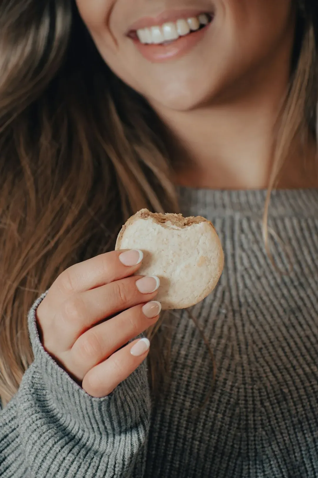 5. Eating Something Entirely Unserious for Dinner, Alone, With Zero Apology (Image Credits: Unsplash)