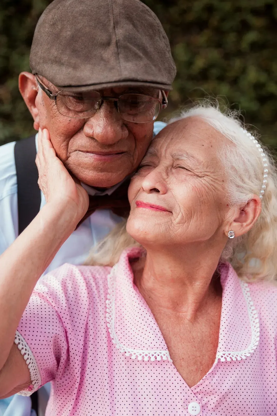 5. Cohabitation Is Growing, Particularly Among Older Adults (Image Credits: Unsplash)