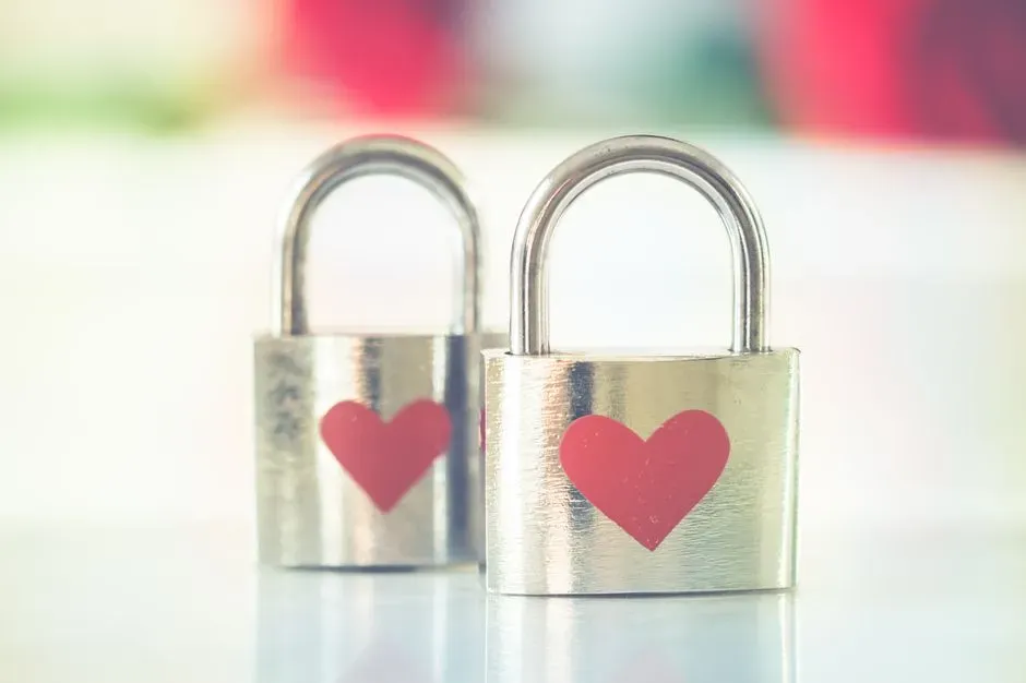 She Handles Conflict Without Falling Apart (Image Credits: Pexels)