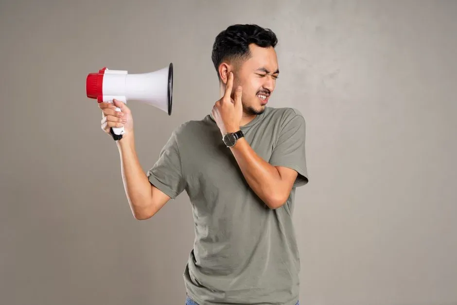 6. Giving feedback on noise levels (Image Credits: Pexels)