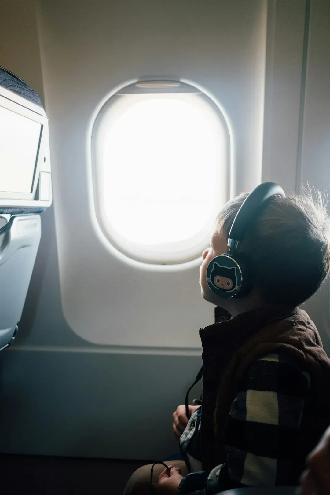 2. Handle Ear Pressure Before It Becomes a Problem (Image Credits: Unsplash)