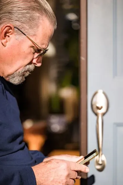 13. Knocking or Calling Before Dropping By Someone's Home (Image Credits: Pexels)