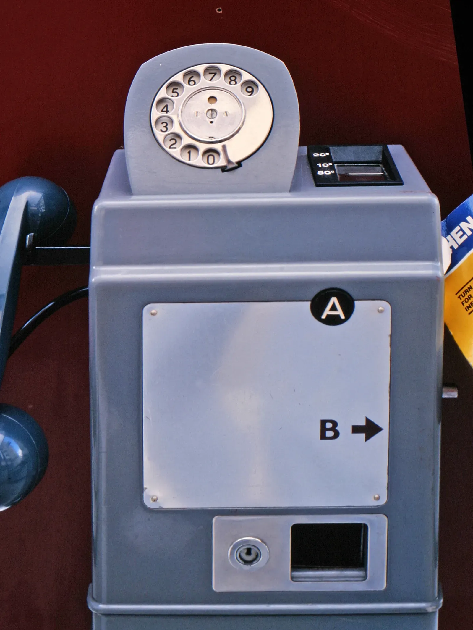 7. Landline pay phones as the only outside contact option (By W. Bulach, <a href="https://commons.wikimedia.org/w/index.php?curid=105456183" target="_blank" rel="noopener">CC BY-SA 4.0</a>)