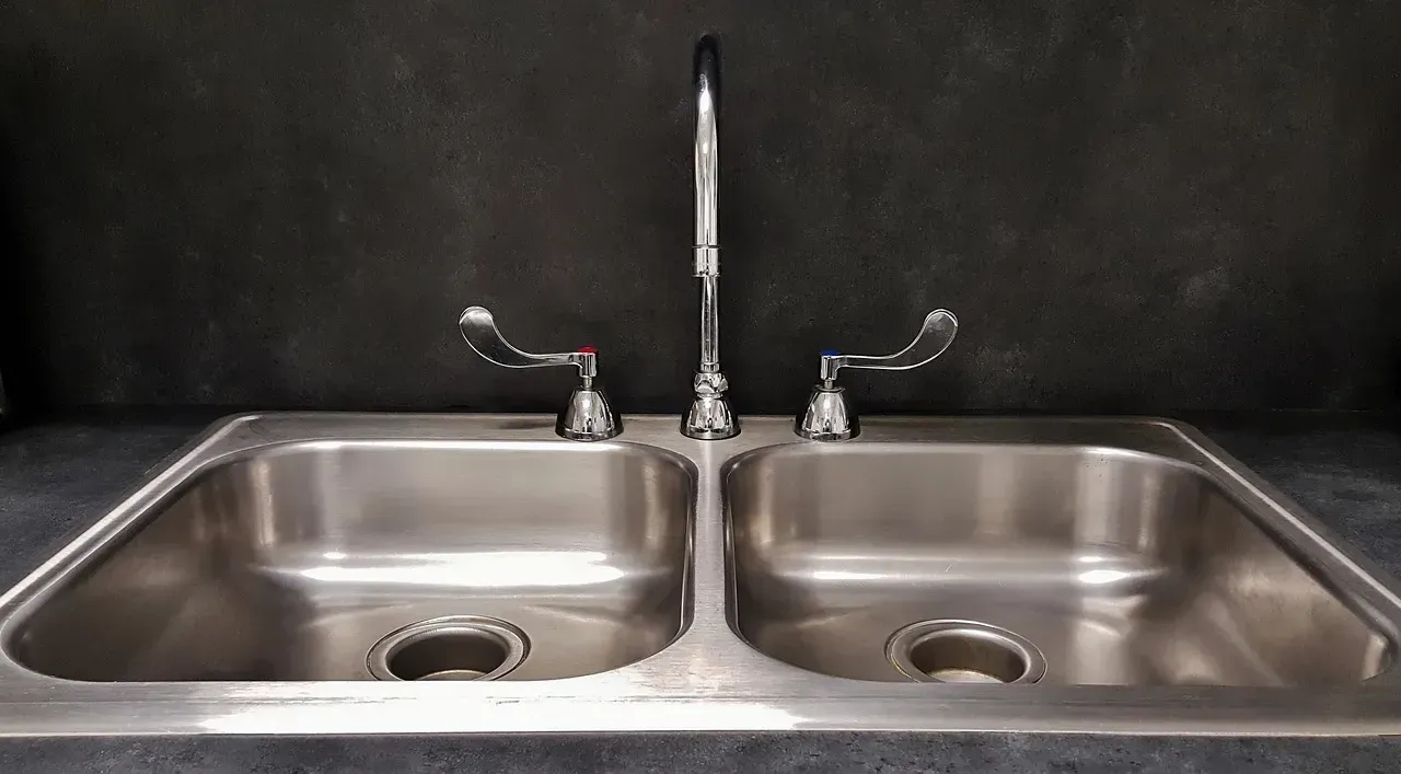 4. A Double Sink (Image Credits: Pixabay)