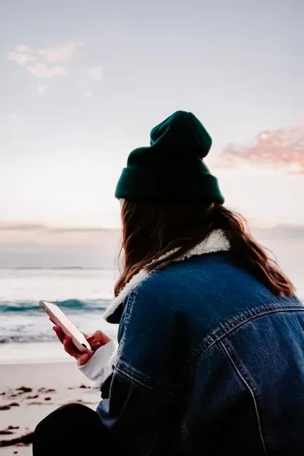 Protecting Your Attention: Digital Boundaries That Actually Hold (Image Credits: Pexels)