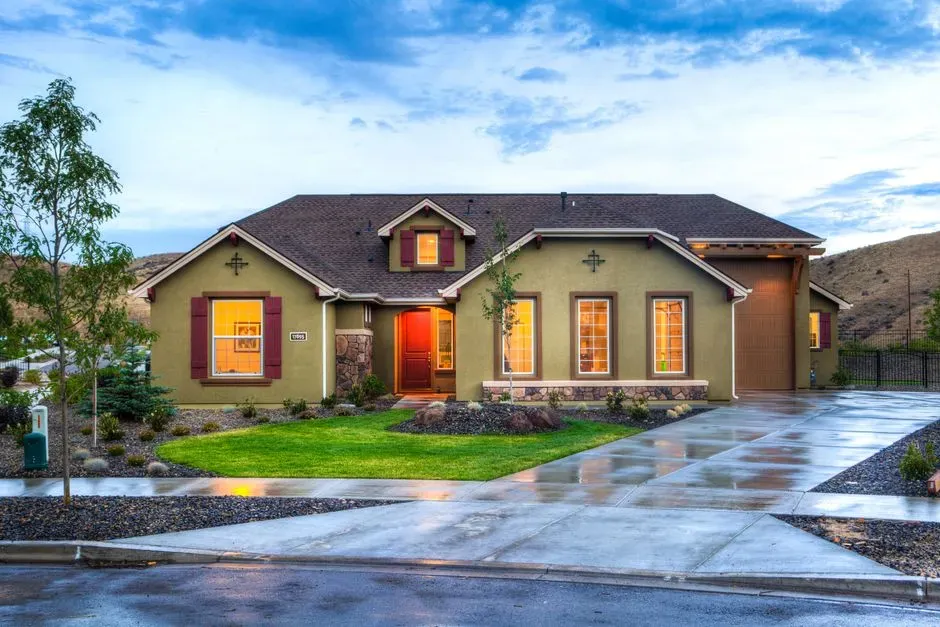 Why buyers judge the inside by the outside (Image Credits: Pexels)