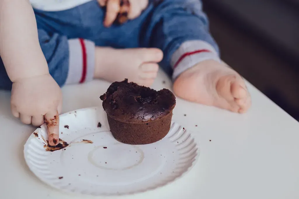 10. Making Kids Finish Everything on Their Plate (Image Credits: Flickr)