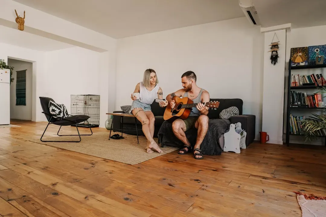 How Couples Are Rethinking What "Commitment" Actually Means (Image Credits: Unsplash)