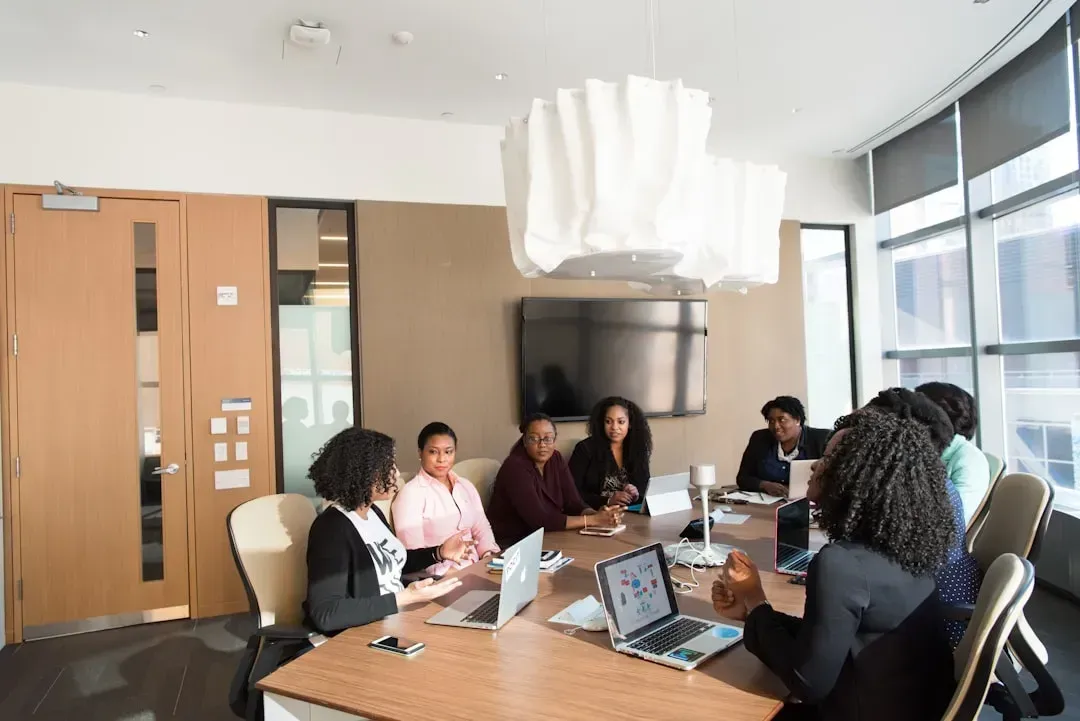 7. Speaking up in meetings regardless of seniority (Image Credits: Unsplash)