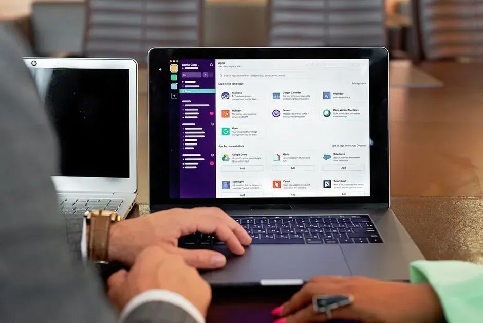 3. Refusing to use collaborative software properly (Image Credits: Pexels)