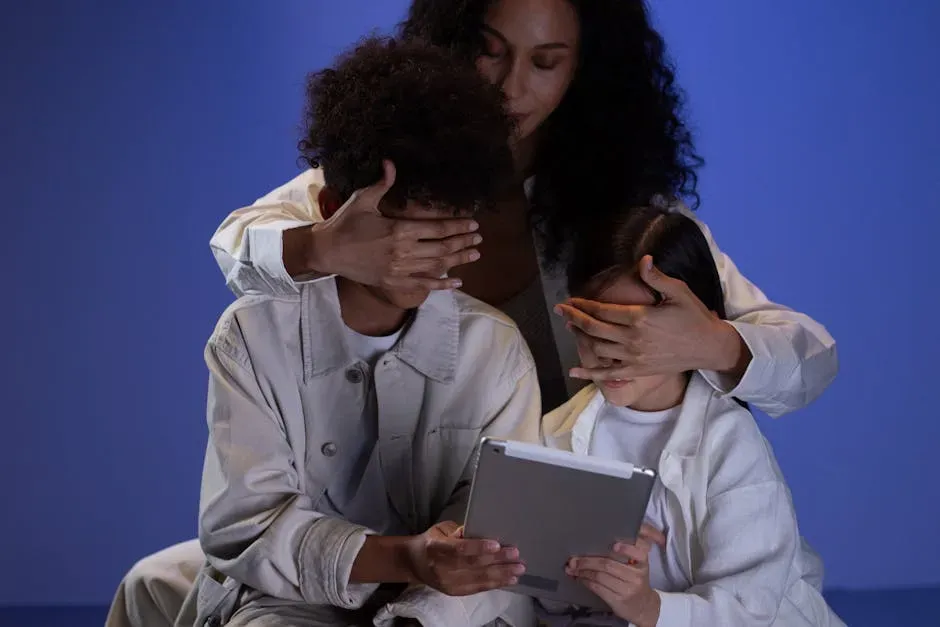 Using Screen Time as Punishment: A Strategy That Backfires Quietly (Image Credits: Pexels)