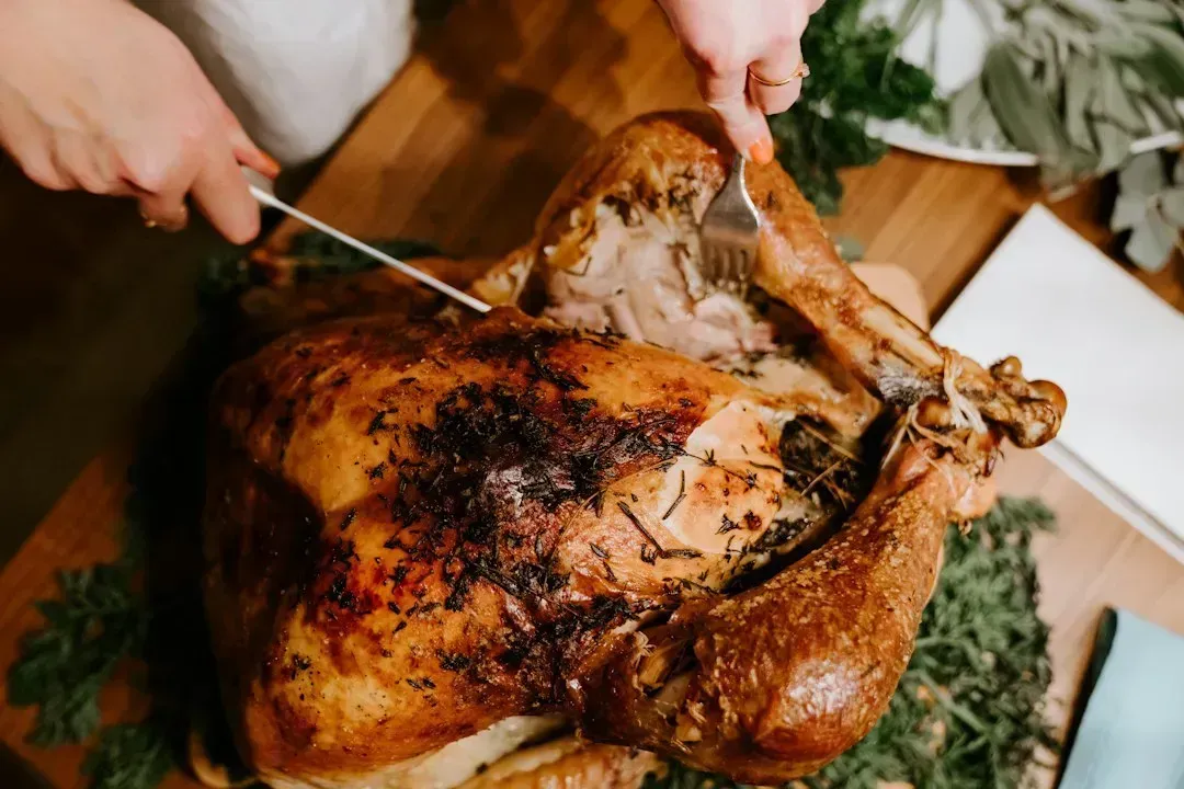 Why the liquid rarely reaches the meat (Image Credits: Unsplash)