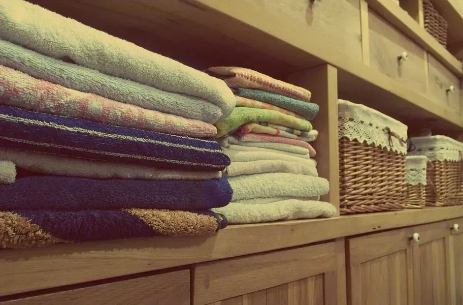 Formal Linen Closets Stocked For Guests (Image Credits: Pexels)