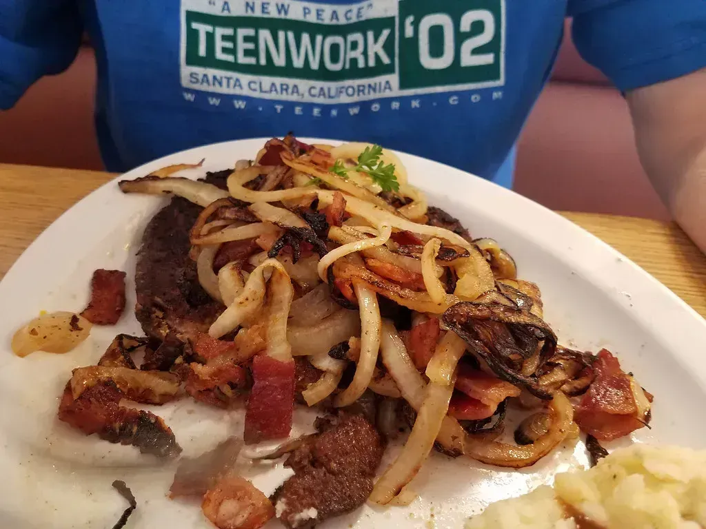 Liver and Onions: The Dish That Divided the Counter (bossco, Flickr, CC BY-SA 2.0)