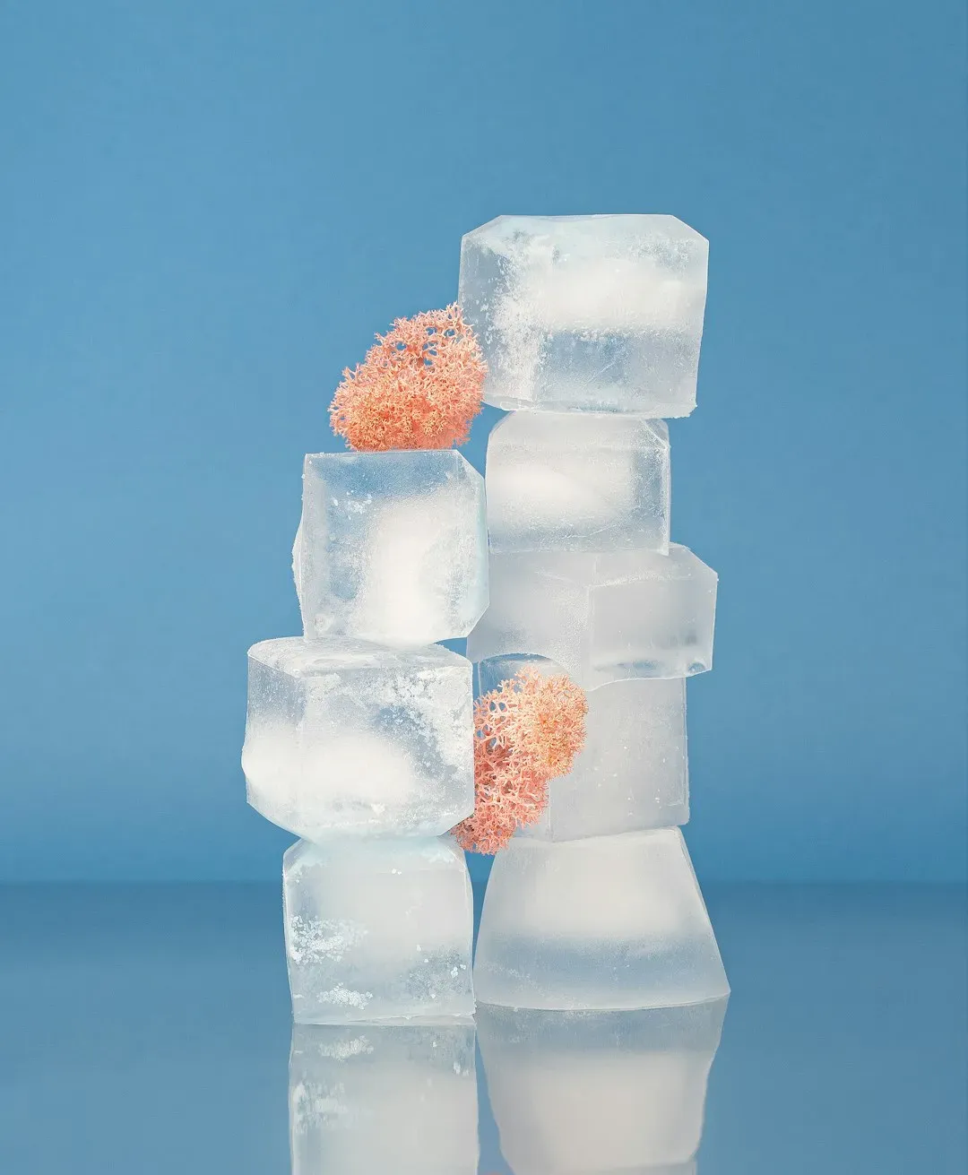 4. Demanding Ice in Every Drink (Image Credits: Unsplash)