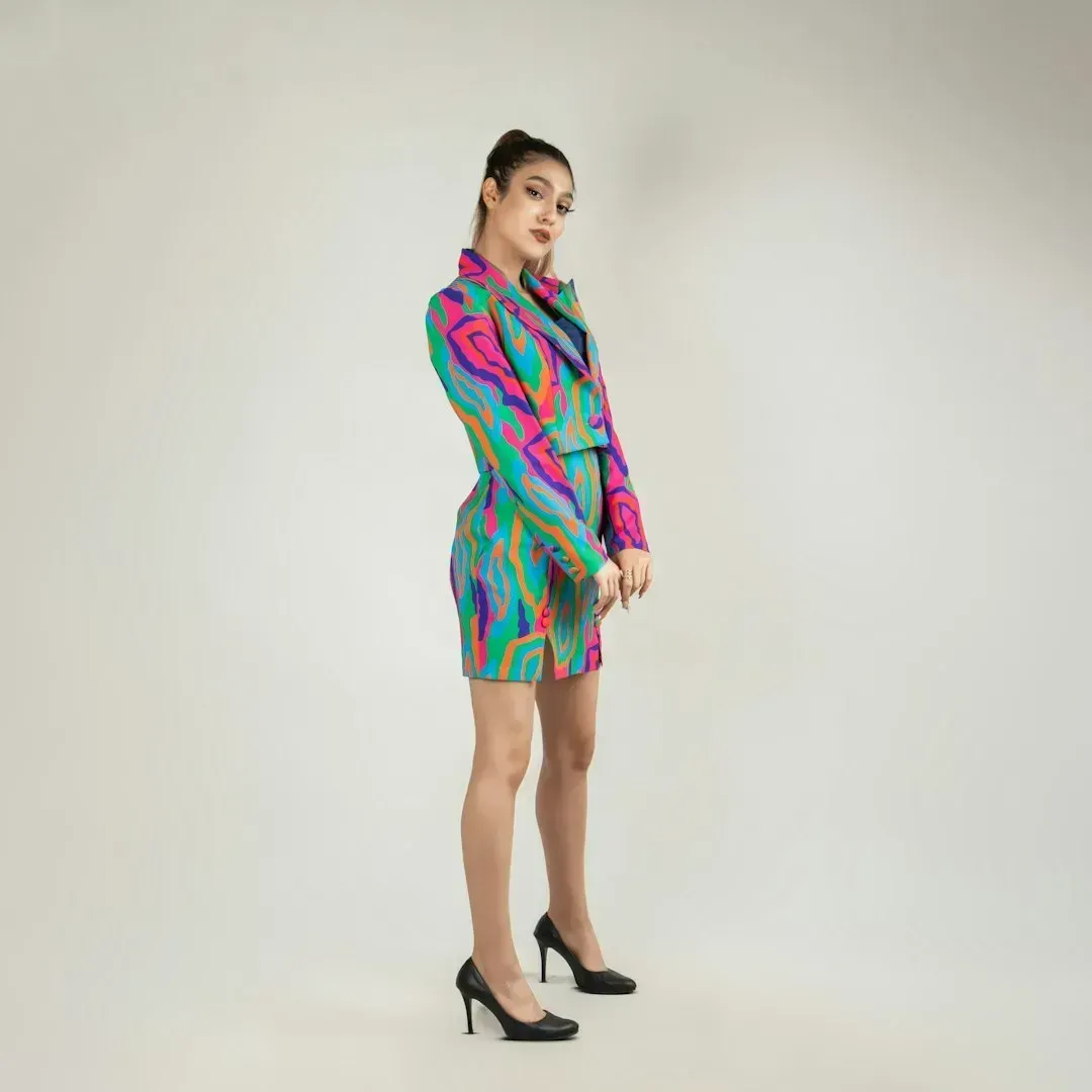 5. Bright, neon, or overly bold patterns (Image Credits: Unsplash)