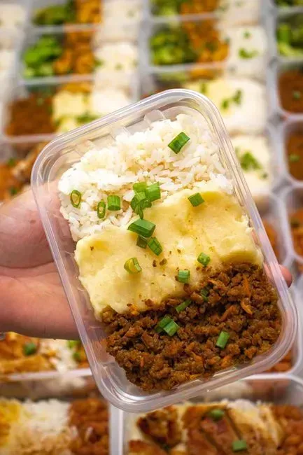 8. In-Store "Prepared" Meal Kits and Hot Bar Dinners (Image Credits: Pexels)