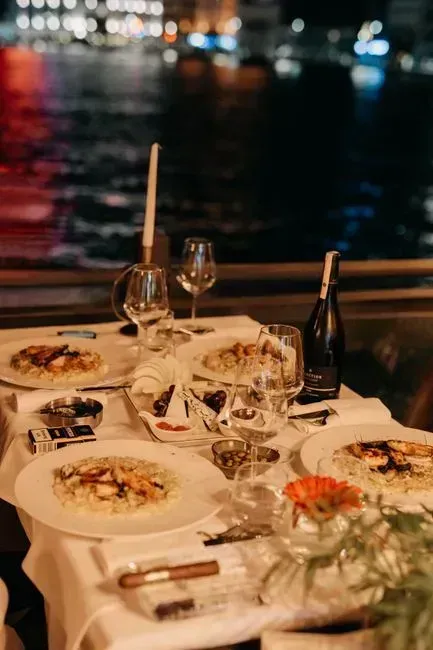 2. Skipping the RSVP or replying late (Image Credits: Pexels)