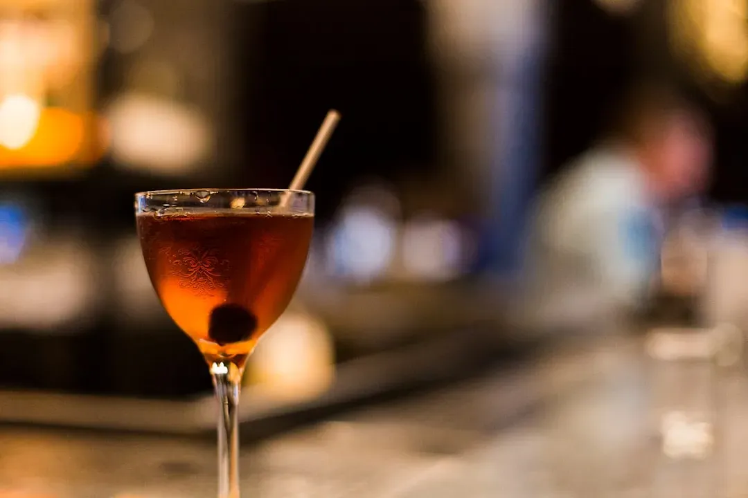 3. The Manhattan - Rye Whiskey, Sweet Vermouth, Angostura Bitters (Image Credits: Unsplash)