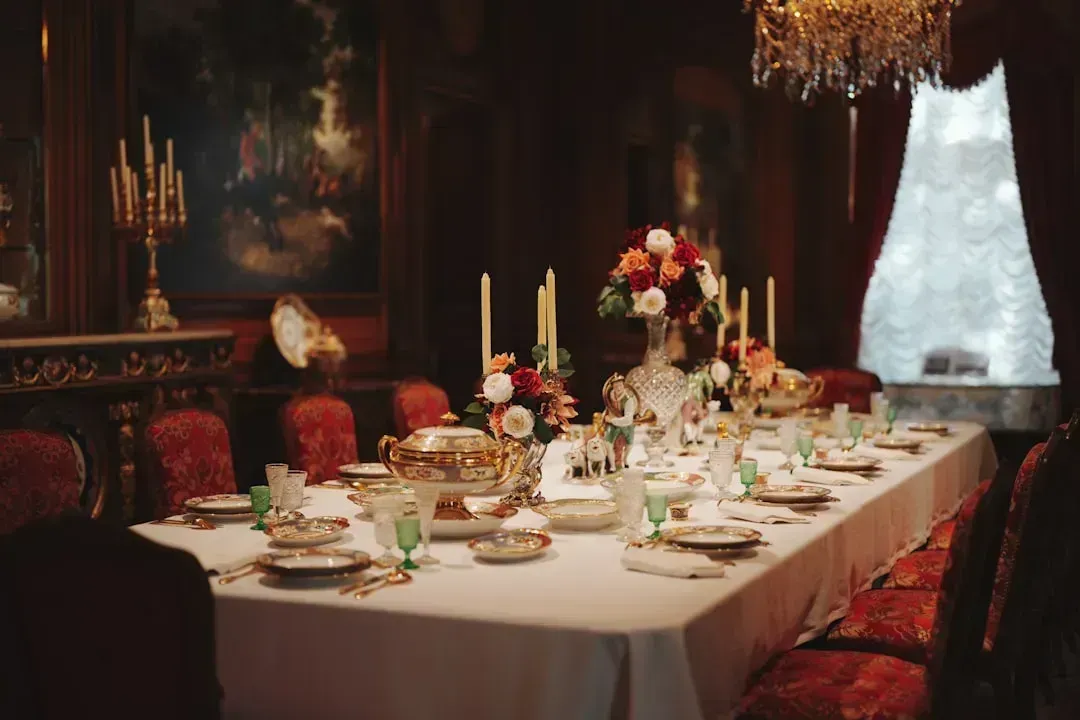 The Post-Dinner Separation of Men and Women (Image Credits: Unsplash)