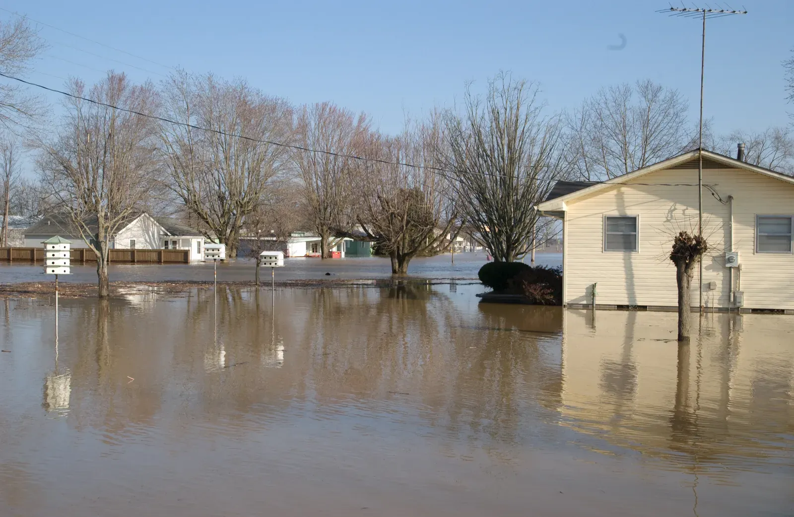 3. Neighborhoods where flood insurance premiums are quietly climbing (This image is from the FEMA Photo Library (obsolete as of 2019).An archived copy may be found at the Wayback Machine (note: link may be permanently dead, as not all photos were backed up in this way).If the FEMA link is permanently dead, the photo can be found at NARA Access to Archival Databases (only works if photo was taken between 1989 and October 2004), or at City-data.com., Public domain)