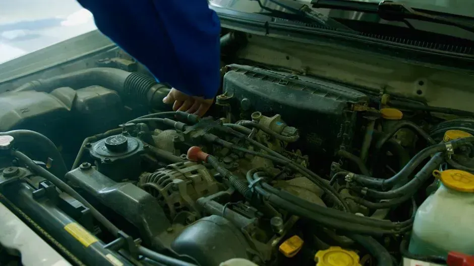 6. A rough idle or noticeable engine shake at a stop (Image Credits: Pexels)