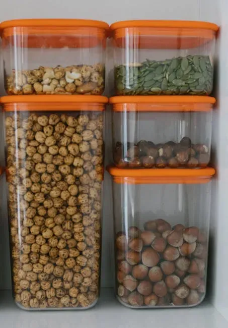 2. Excess Food Storage Containers (Image Credits: Pexels)
