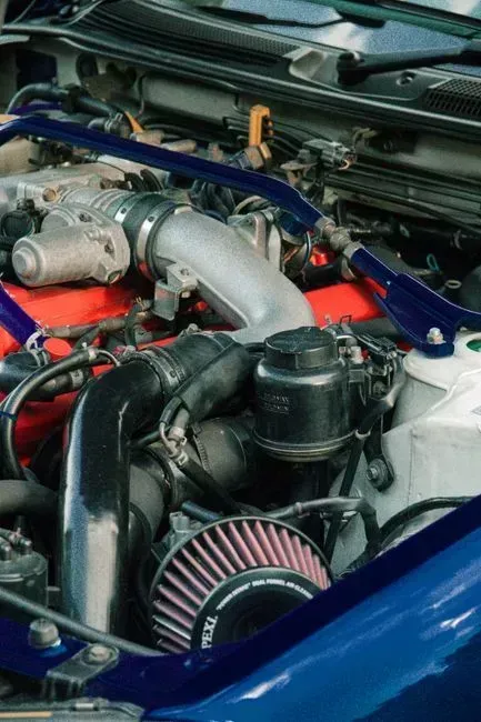 Hissing or whining under the hood (Image Credits: Pexels)