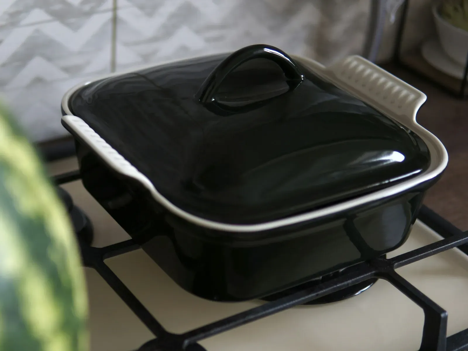 CorningWare Bakeware (Image Credits: Unsplash)