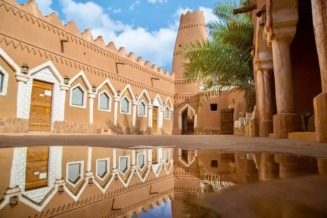 Saudi Arabia: A Society Rewriting Its Own Rules in Real Time (Image Credits: Unsplash)