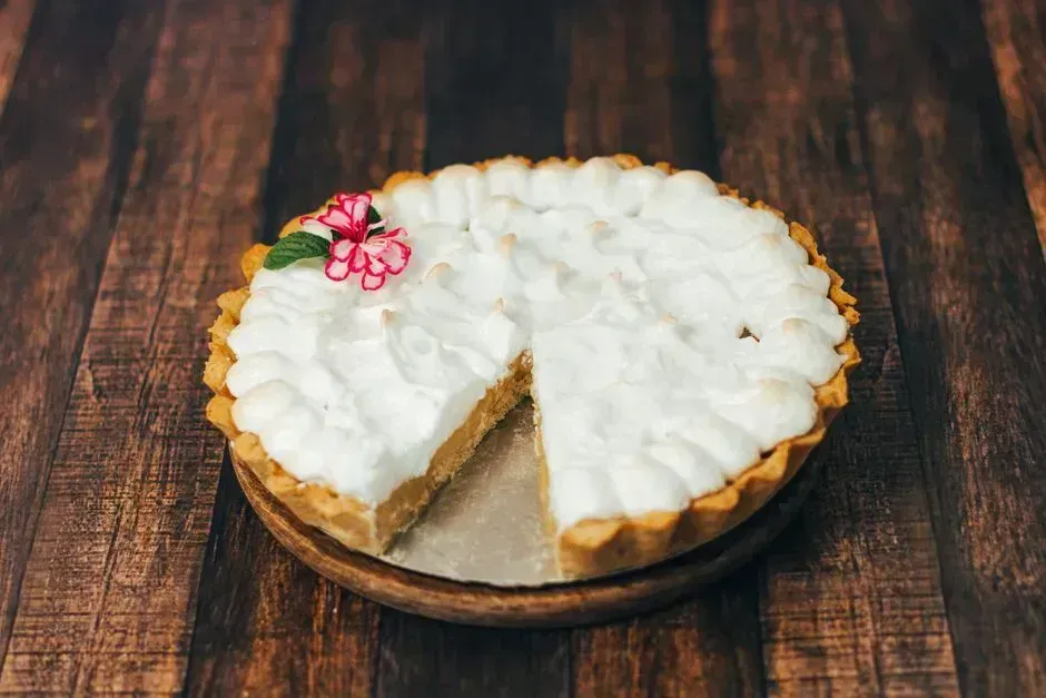12. Coconut Cream Pie With Meringue (Image Credits: Pexels)