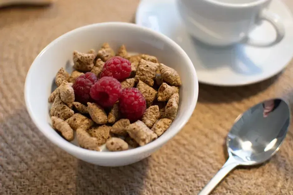 9. Whole Grain Bran Cereal (Image Credits: Pexels)