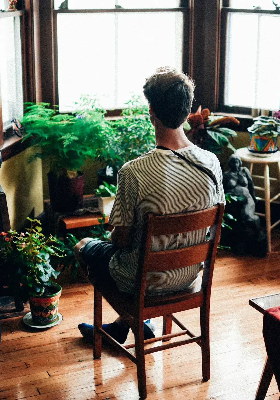 4. They Keep Their Phone Out of Sight (Image Credits: Unsplash)