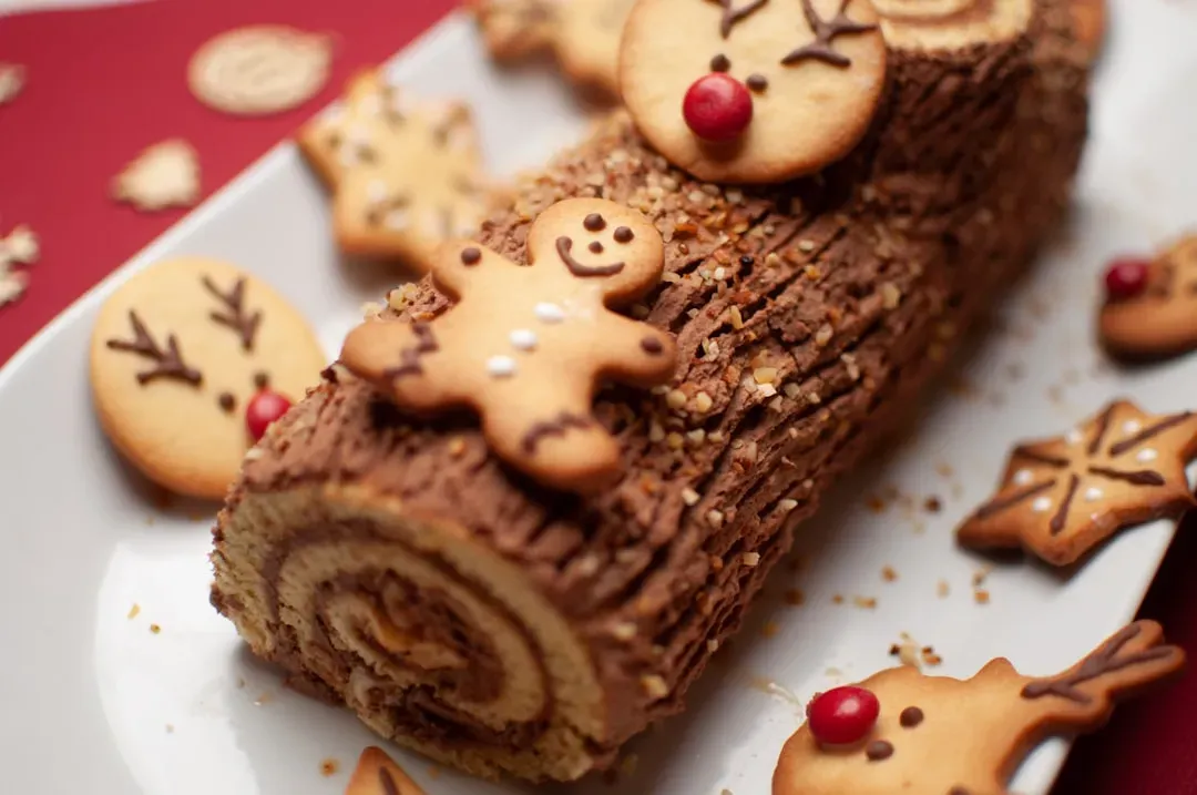 6. Buche de Noel (Yule Log Cake) (Image Credits: Unsplash)