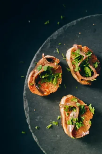 Anchovies and Vanilla (Image Credits: Pexels)