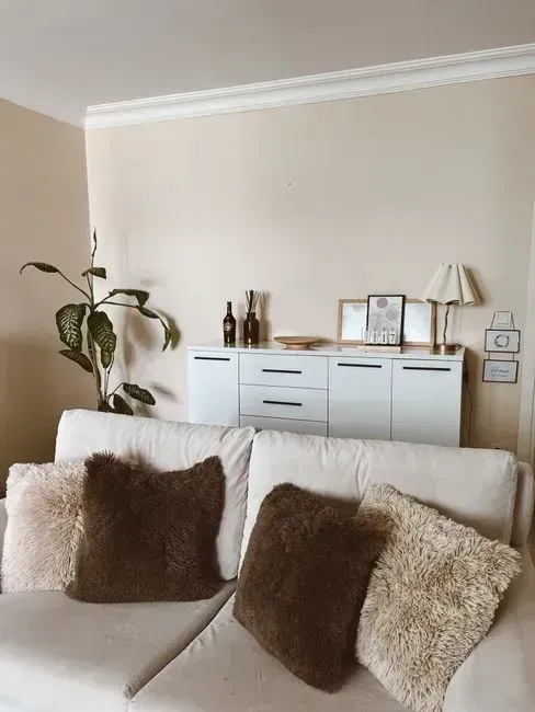 10. Status-symbol home decor (Image Credits: Pexels)